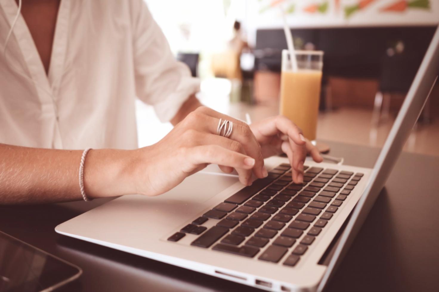 Detailed keyword research analysis for competitive market positioning